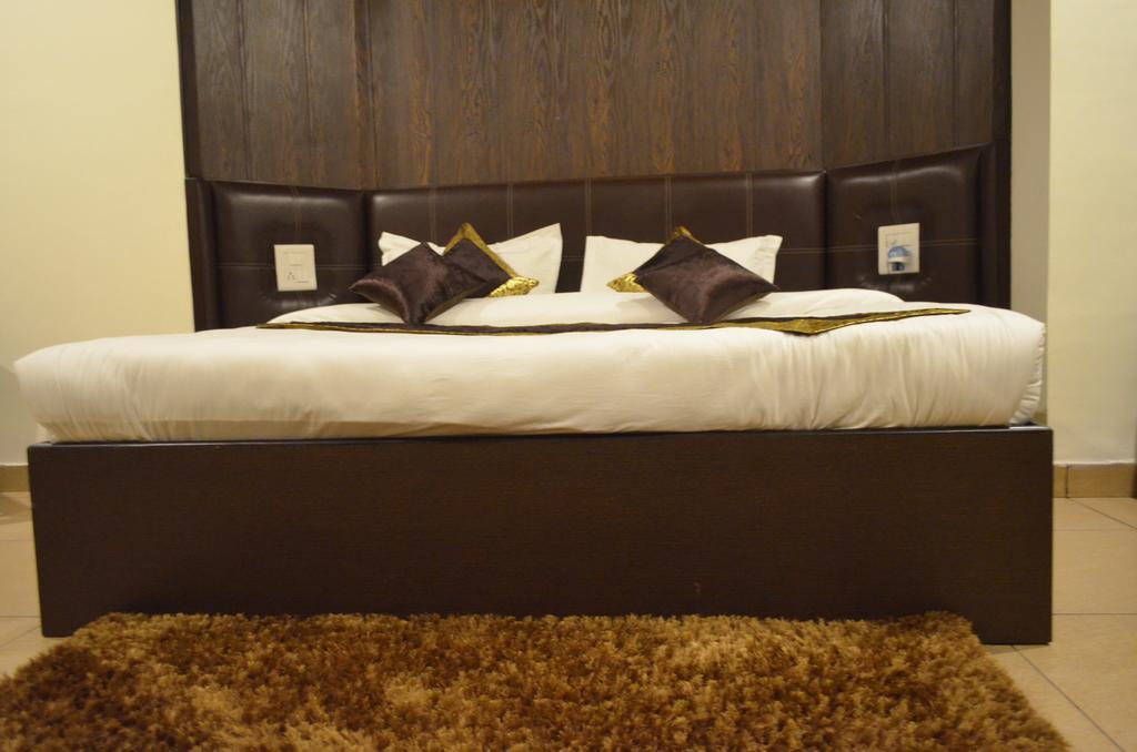 Red Orchid Hotel Meerut Cameră foto